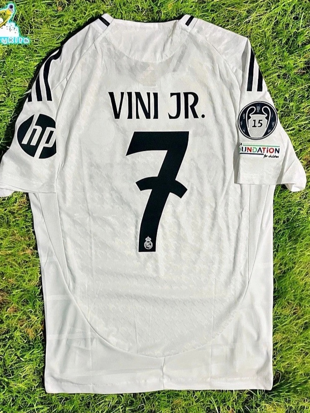 adidas Real Madrid 24/25 Home Vini Jr. 7 Jersey White Medium